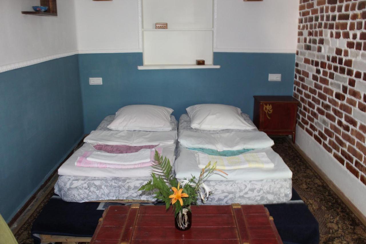 Dedoplis Tskaro Guest House Meri Poppins מראה חיצוני תמונה